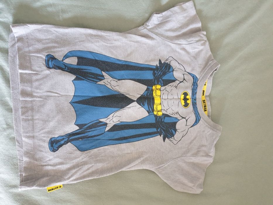 Koszulka strój T-shirt batman z peleryną 98 104 3 / 4 lata C&A