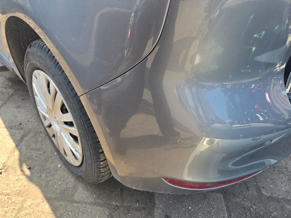 Zderzak tył vw golf VI plus  w kolorze LA7T