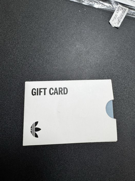 Сертифікат на 4500 грн в Адідас