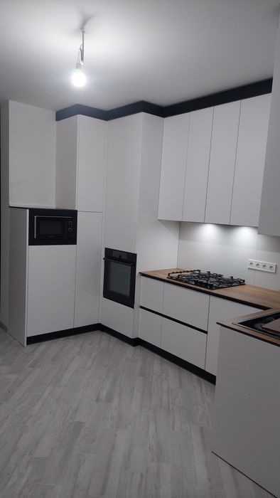 Виготовлення меблів на замовлення, кухні, шафи, комоди, та інше.