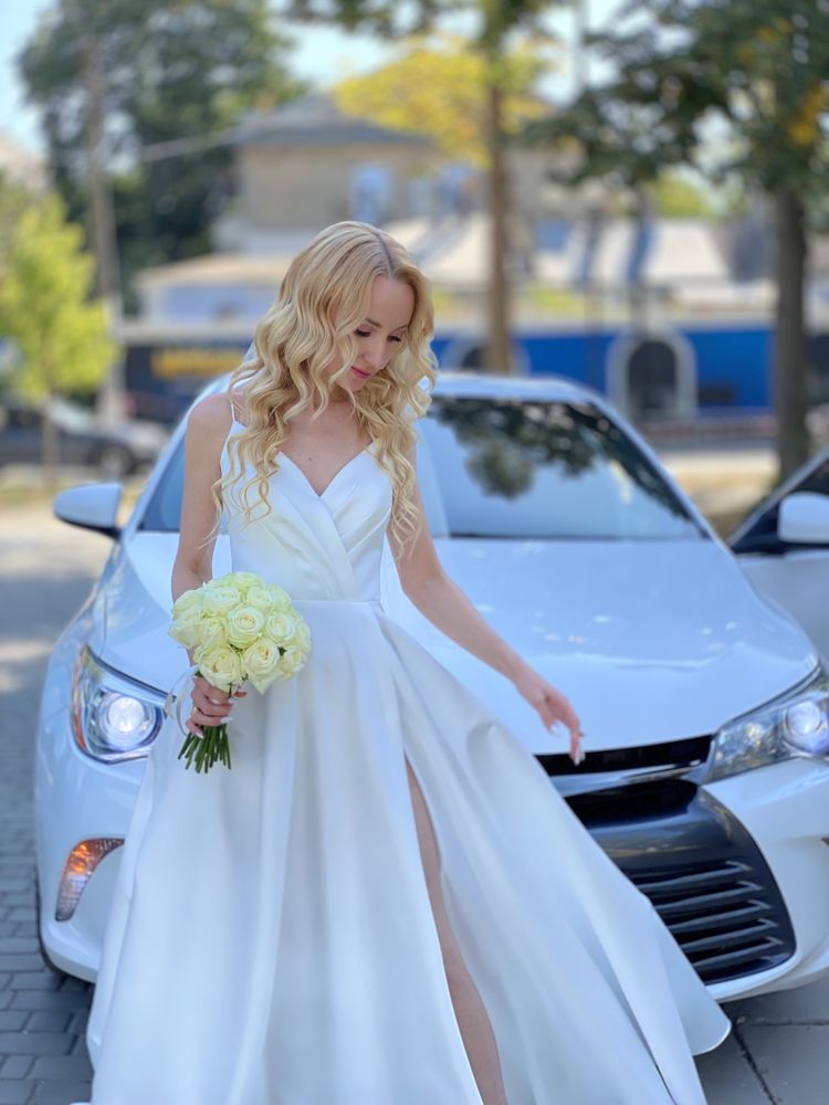 Такси межгород , авто на свадьбу  , мероприятие Toyota Camry белая