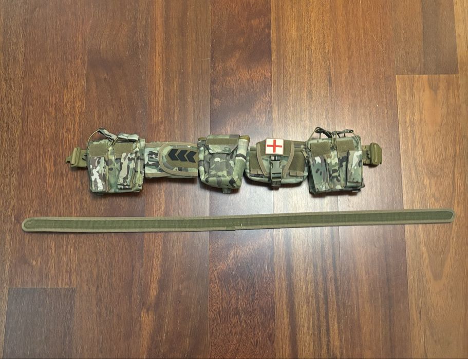 Pas Taktyczny z Wyposażeniem I Multicam