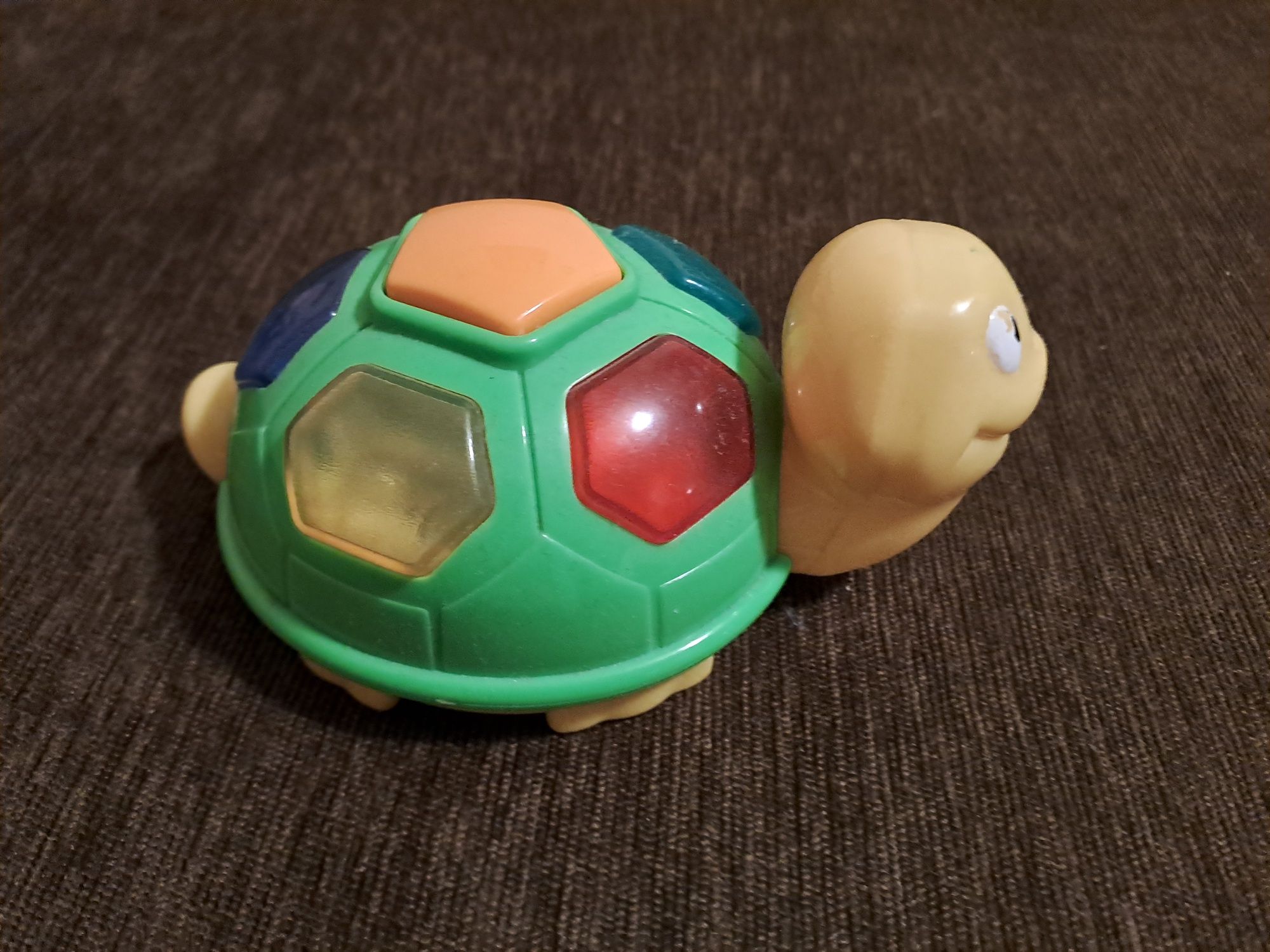Zabawka z dźwiękiem żółw