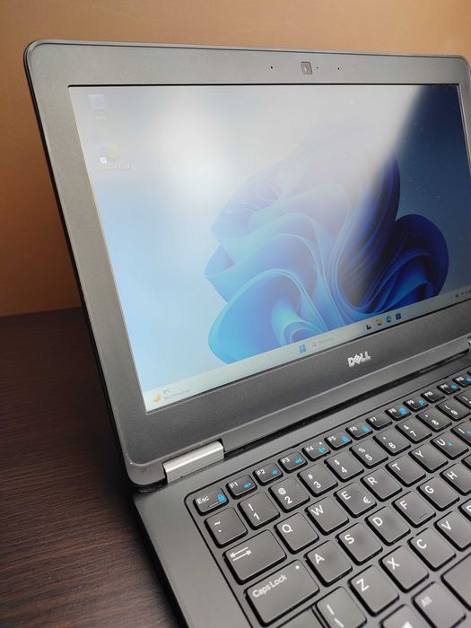 MINI LAPTOP | Dell Latitude E5270 | i5-6200U | 16GB RAM | 256SSD | W11