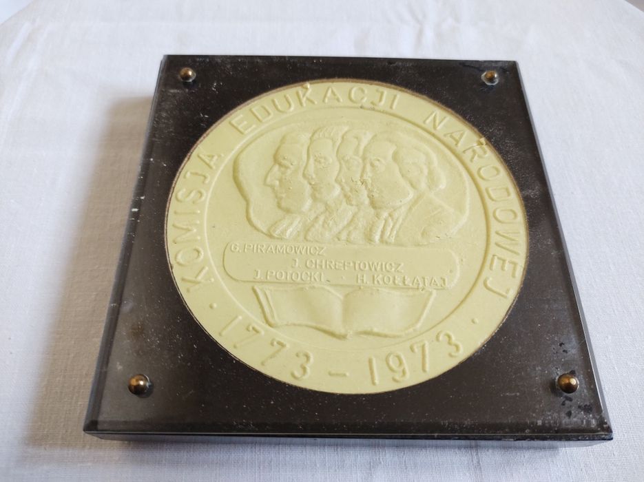 Komisja Edukacji Narodowej 1773 - 1973 medal  obraz płaskorzeźba PRL