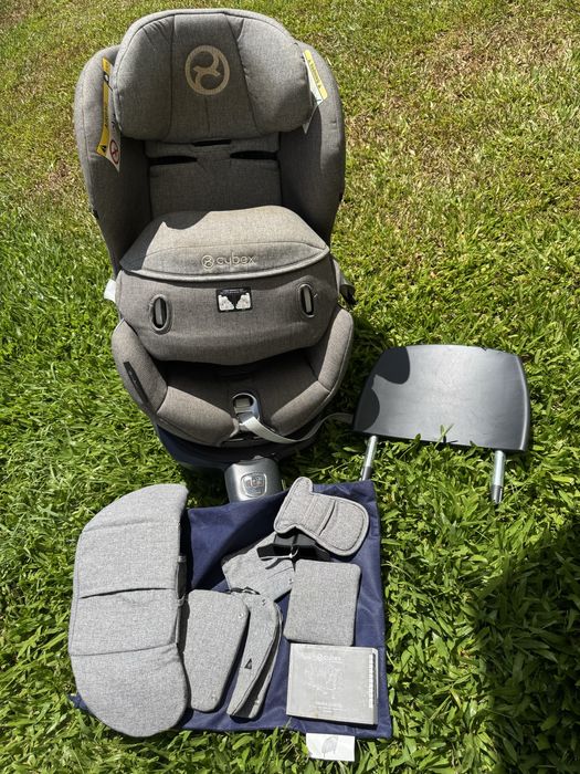 Cadeira de criança com isofix para carro desde bebé até aos 4 anos.