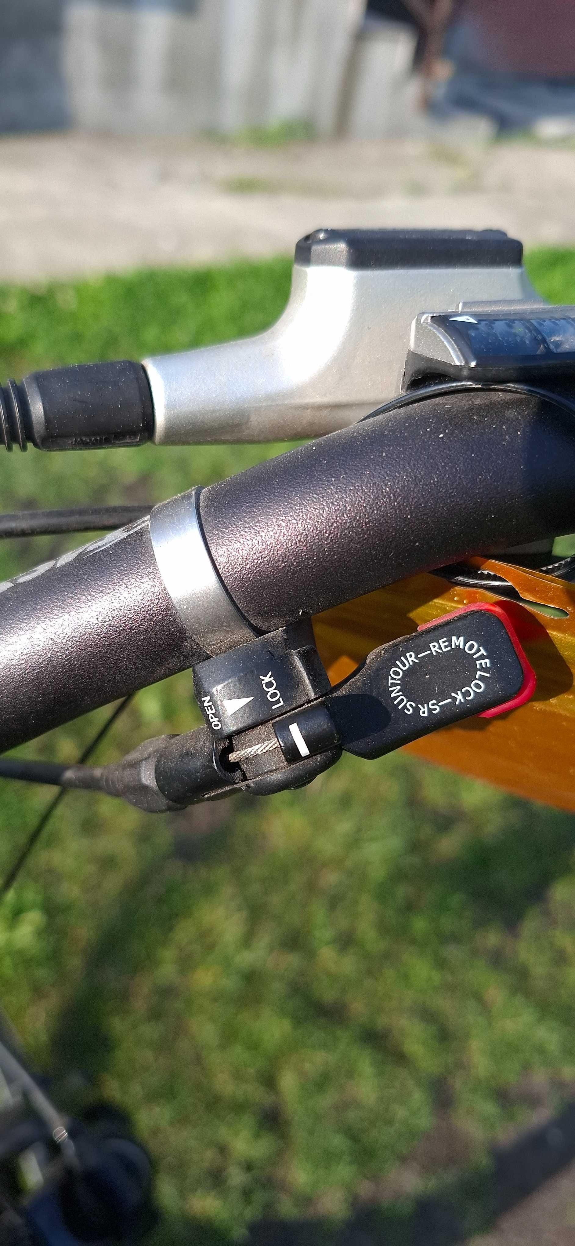 Rower KTM Chronos z karbonu