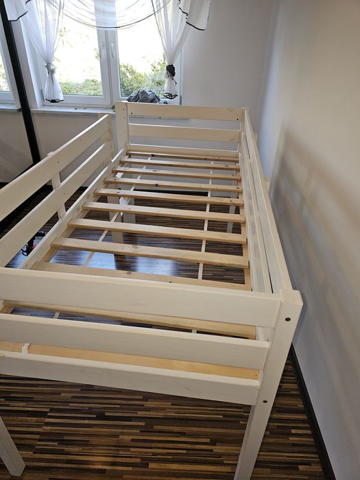 Łóżko piętrowe z materacem ikea