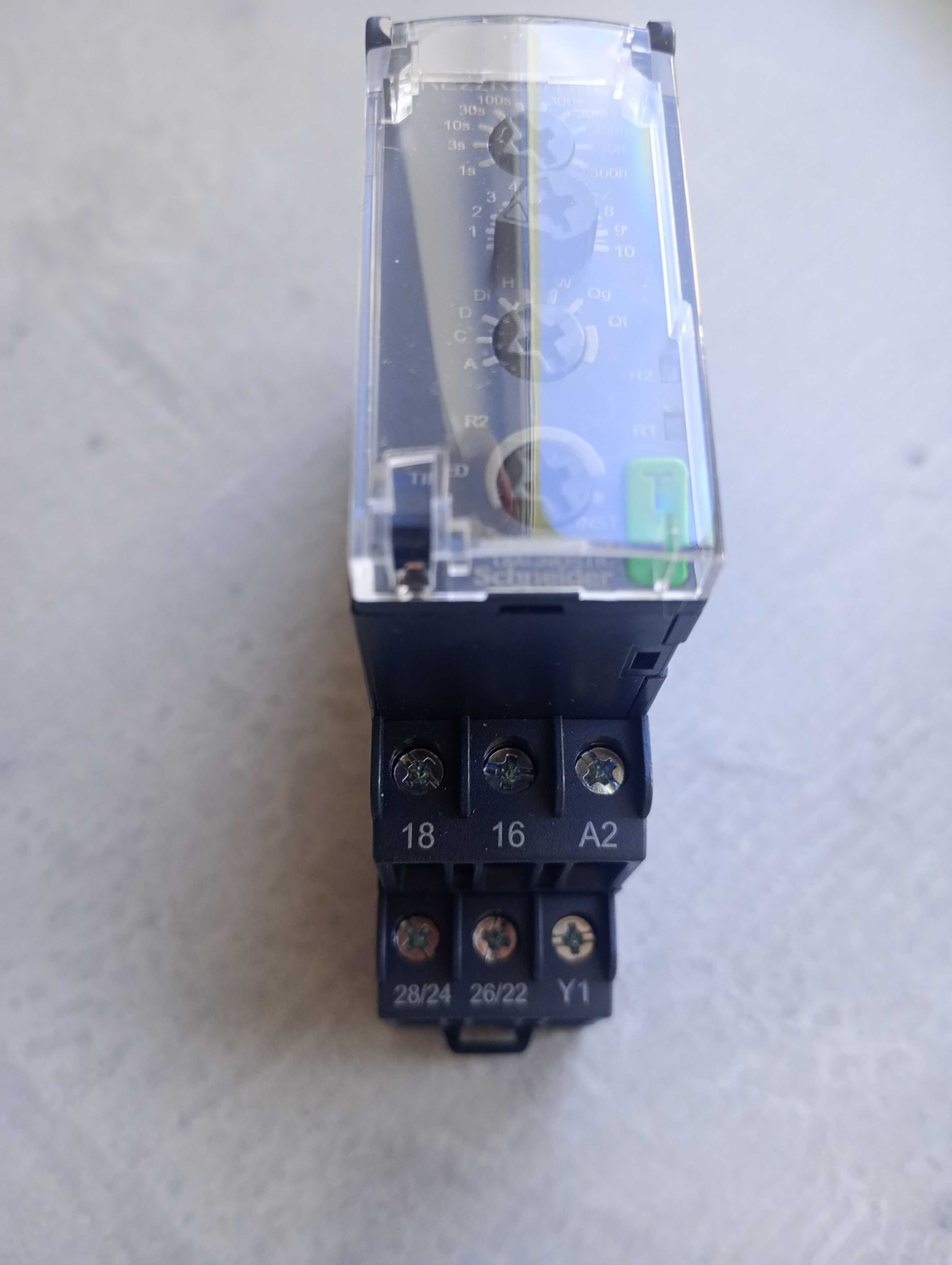 Przekaźnik czasowy jednofunkcyjny Schneider Electric RE17RAMU