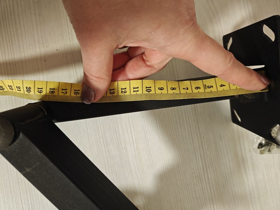 Кронштейн для телевізора 22-32" на стіну