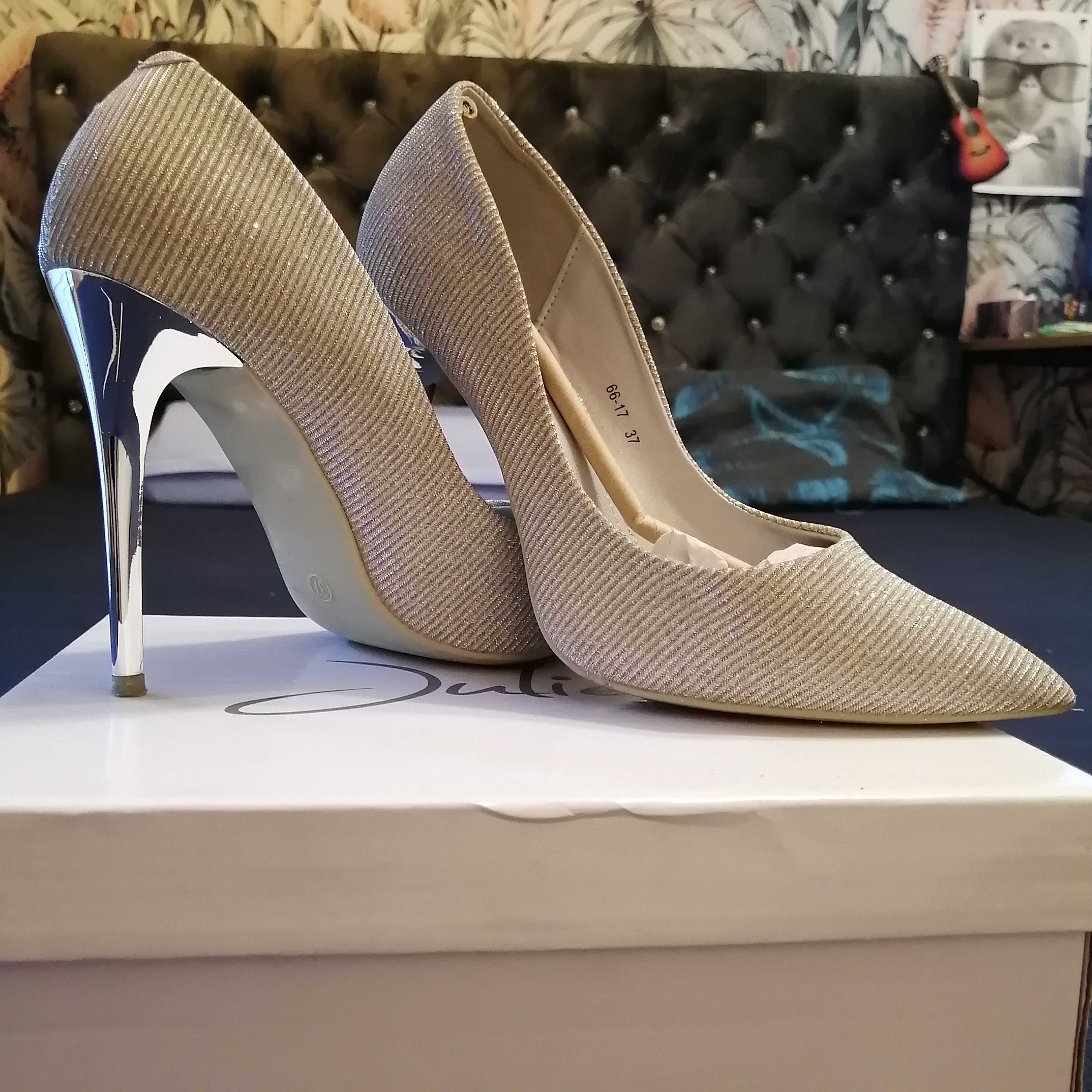 Buty szpilki elegancki