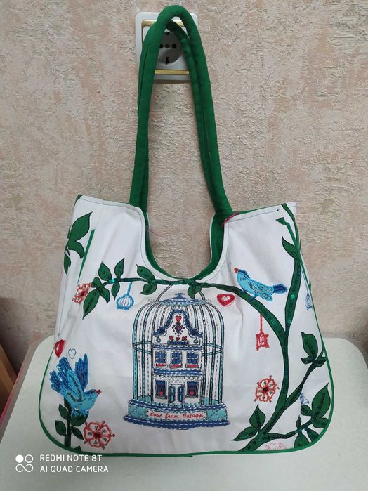 Продам летнюю сумку и продукцию ив роше