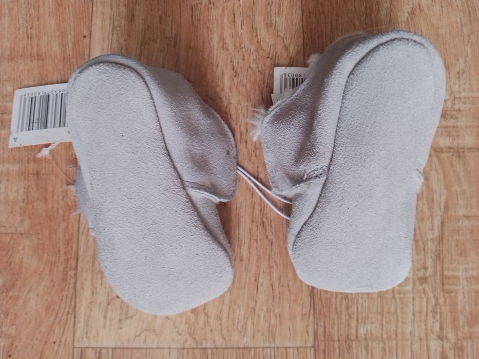 Пинетки 11.5 см (Австрия)натурал.мех и кожа новые