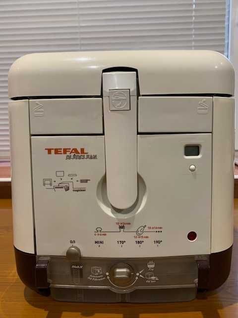 Фритюрниця Тефаль