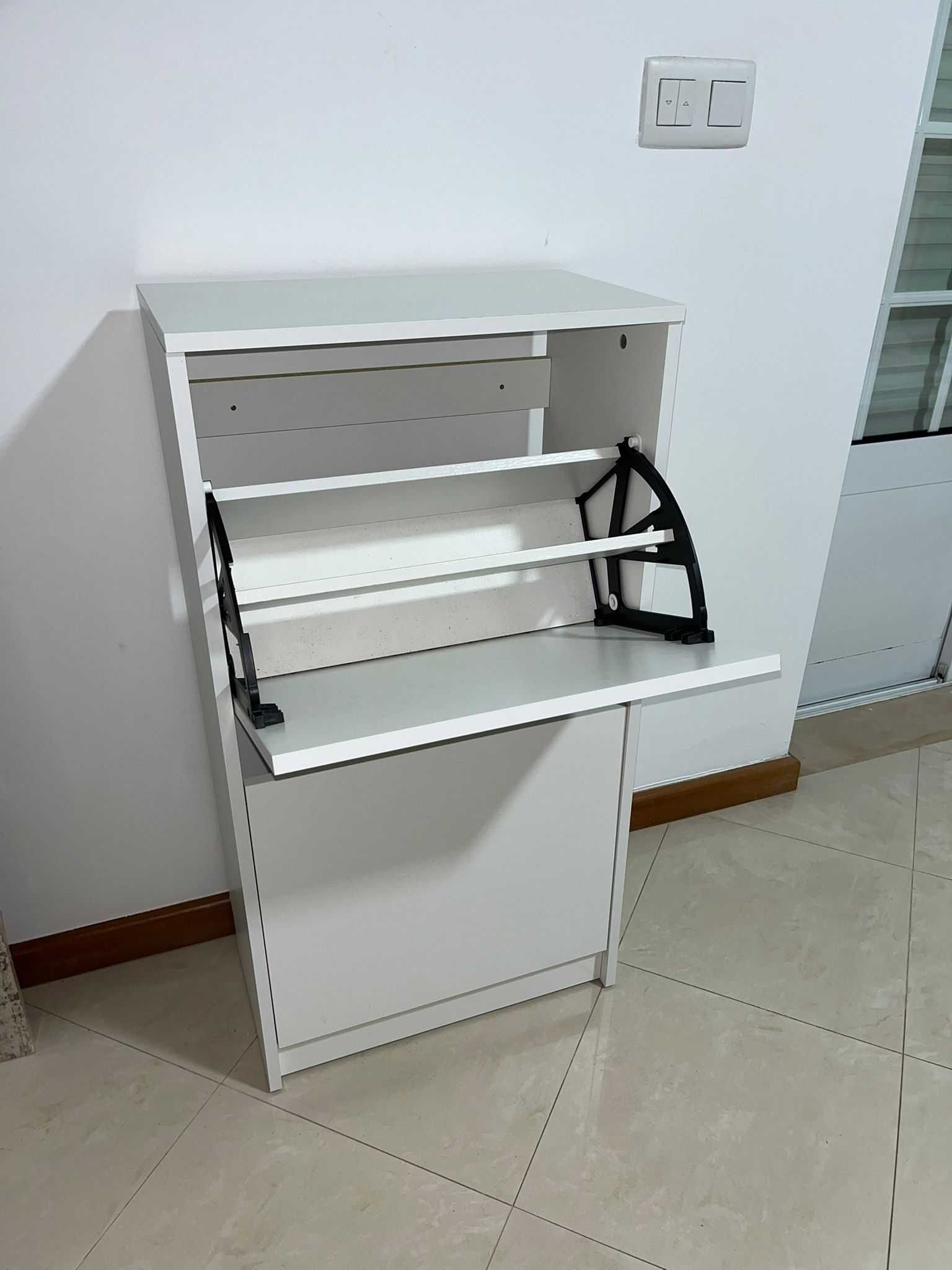 Vendo sapateira Ikea