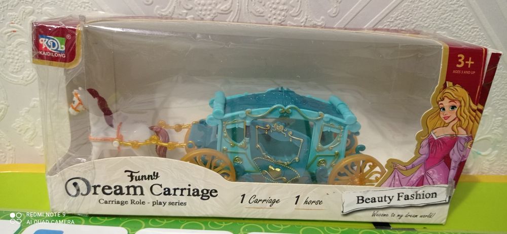 Карета дитяча з коником