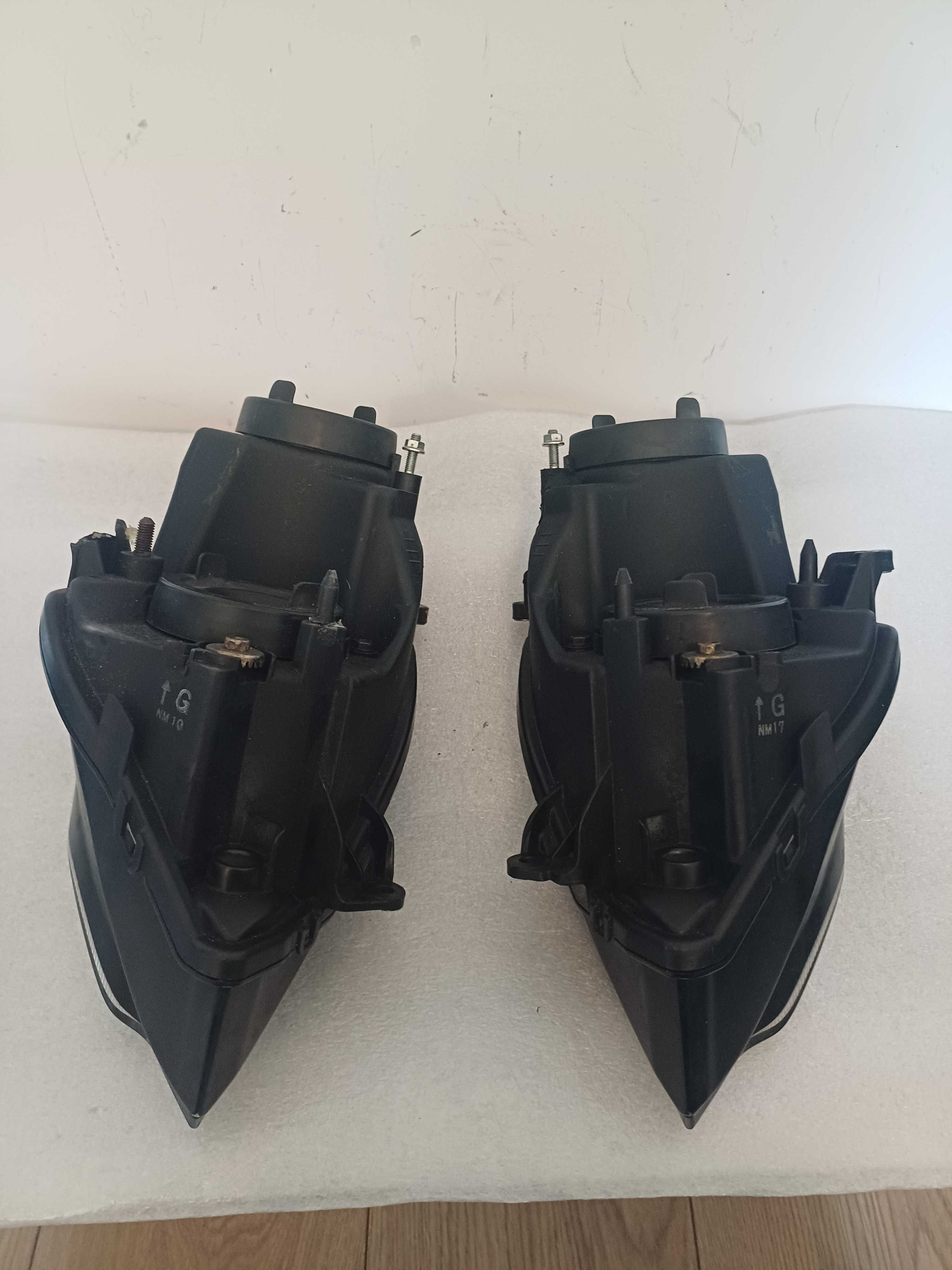 Reflektor VFR 800 V-TEC lewa prawa lampa