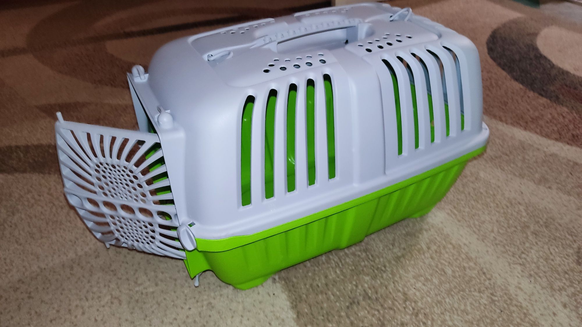 Переноска для животных Pratiko до 12кг Green