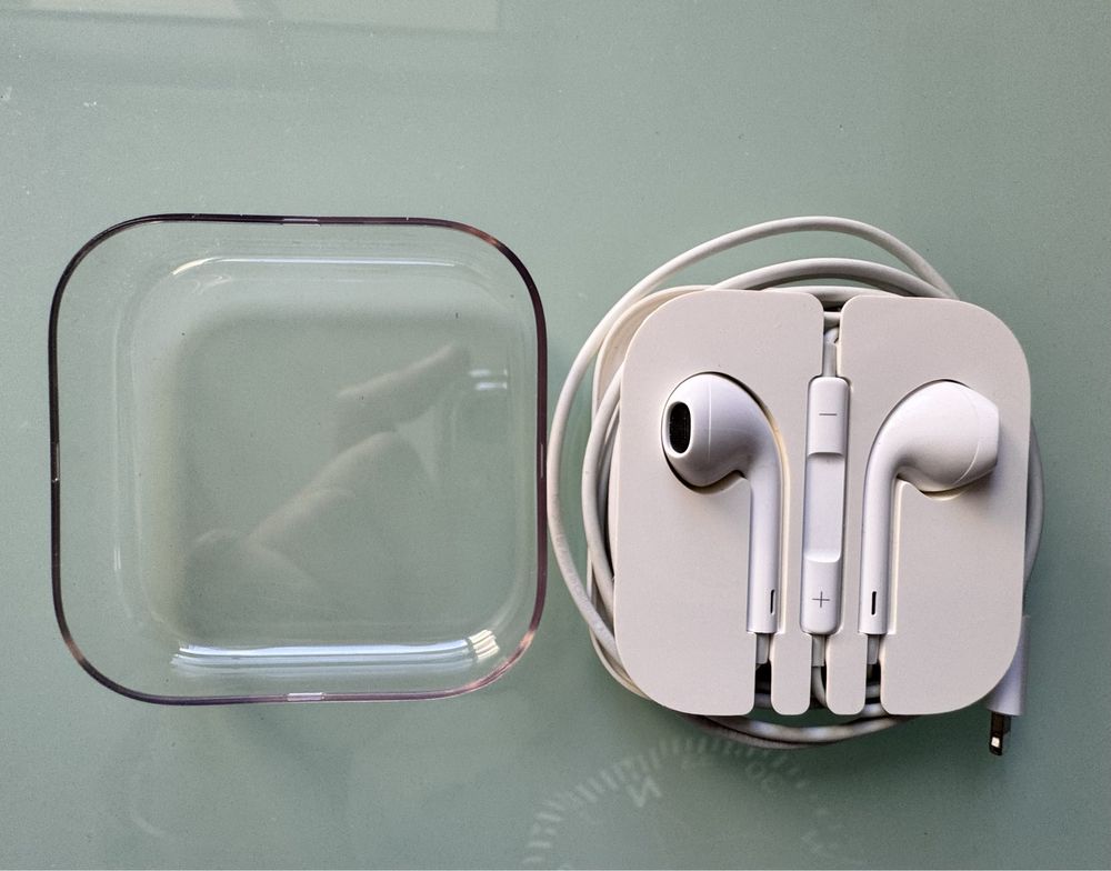 Apple EarPods (Lightning)