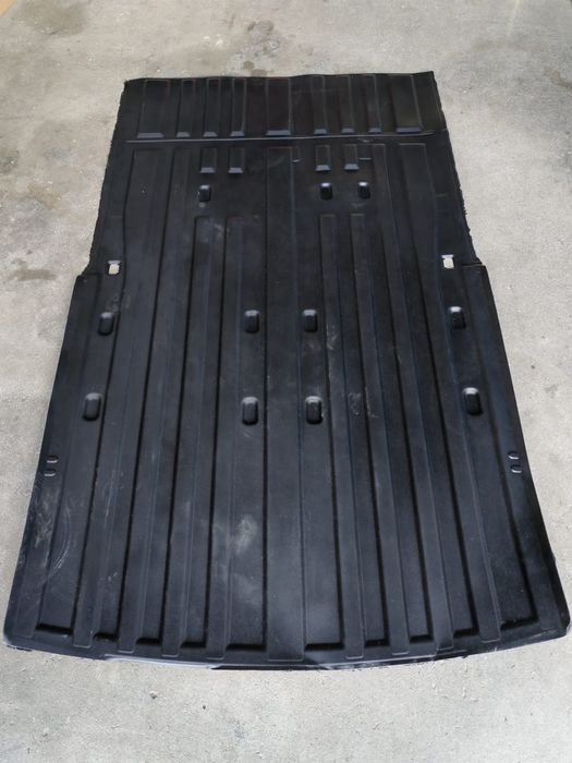 Tapete caixa carga VW Caddy