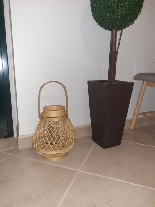Lanterna ráfia. Tamanho 28 cm