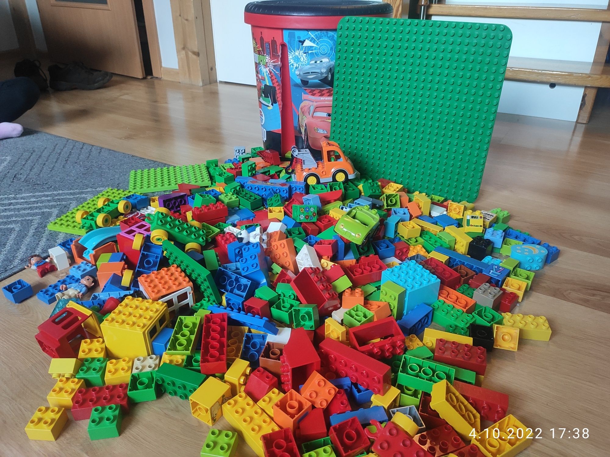 Klocki LEGO dużo wiadro 507szt ponad 6kg