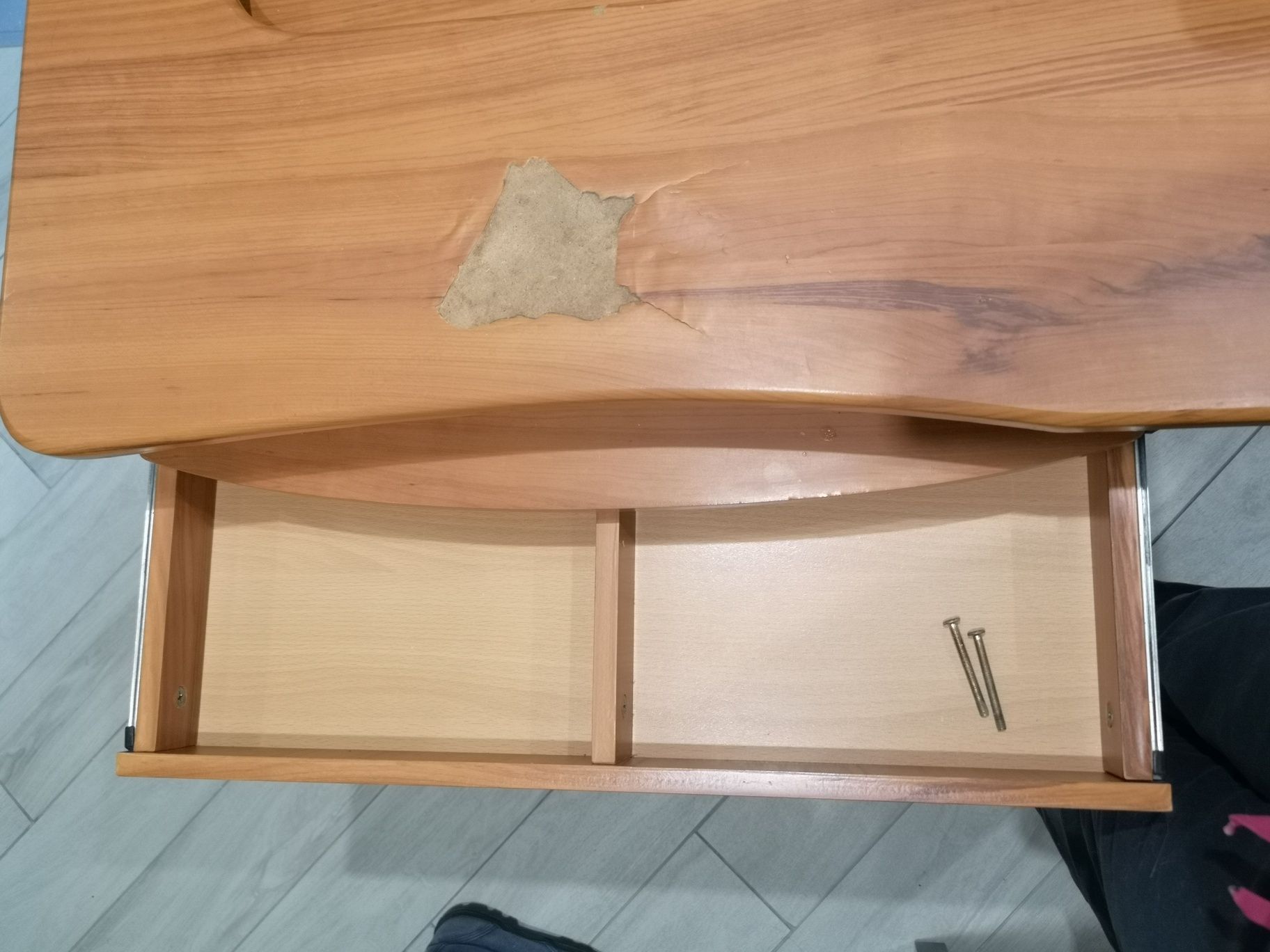стіл комп'ютерний, офісний