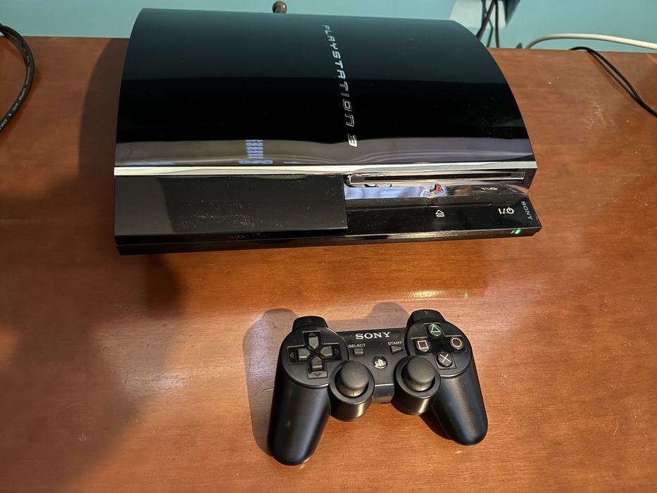 PS3 CECHA00 (kompatybilność wsteczna) + pad Sixaxis