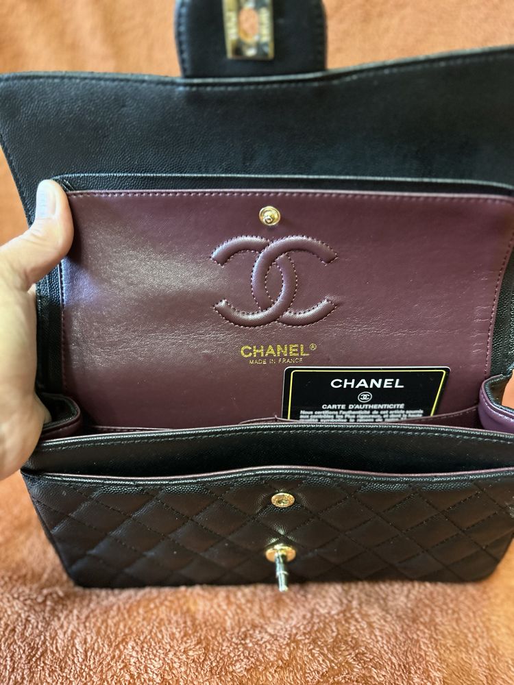 Сумка від Chanel