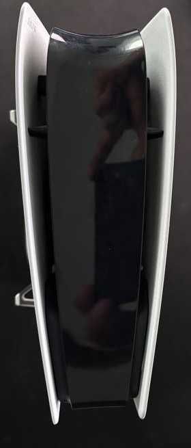 Sony PS5 z napędem blu-ray, 2 pady CFI-2016 z gwarancją do 29.11.2025