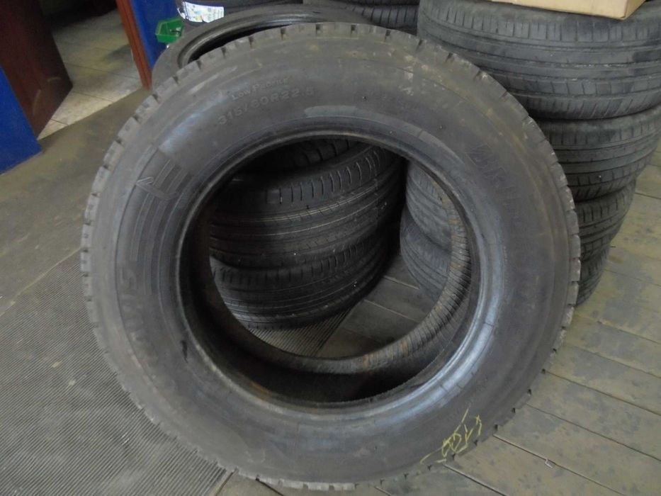 Opona 315/60R22.5 Bridgestone Duravis R-Drive 002 (900 netto)
