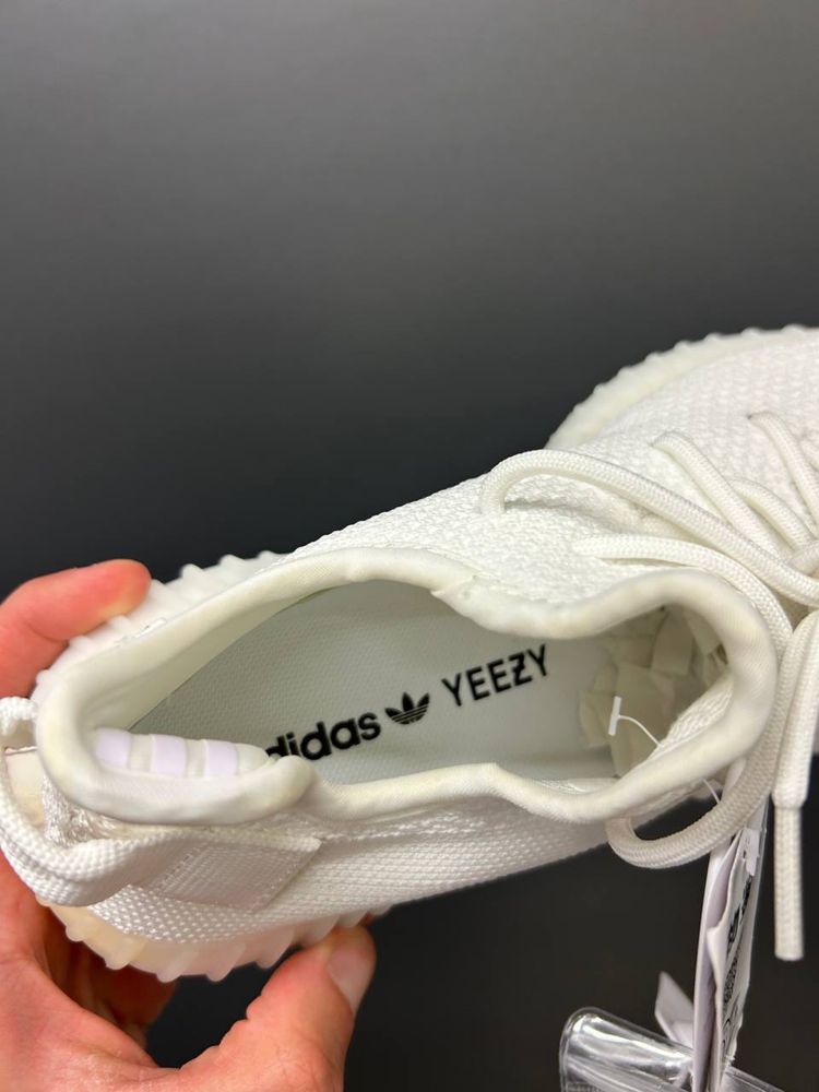 Кросівки Adidas Yeezy Boost White адідас ізі білі 36-45