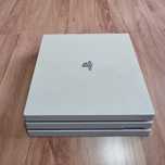PlayStation 4 Pro 1TB – CUH-7116B + 2 pady + 11 gier – Stan bardzo dob