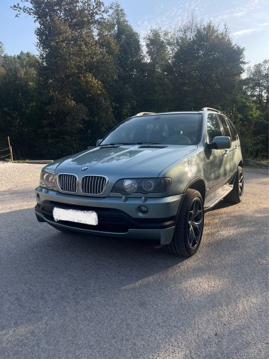 BMW X5 4.4i V8 – Luxo, Potência e Conforto!