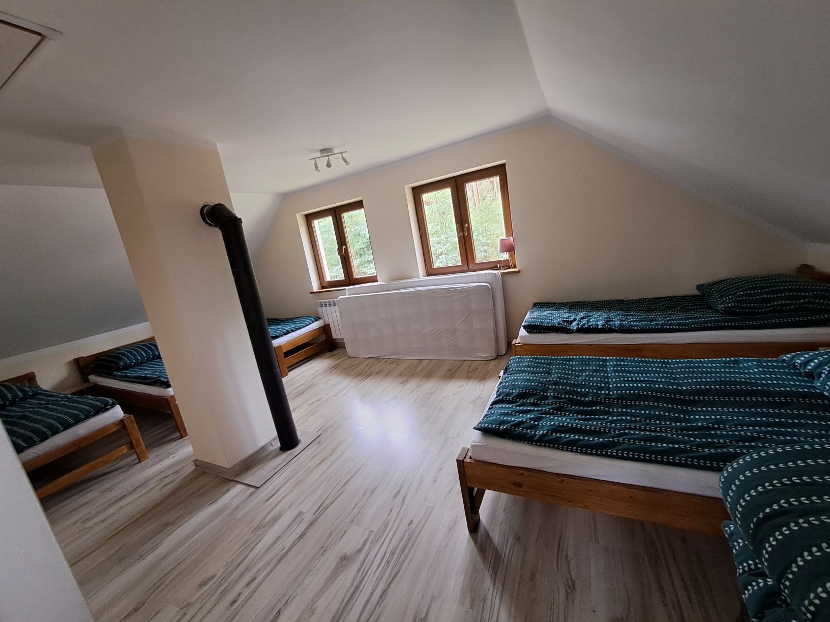 Całoroczna agroturystyka z prywatnymi jacuzzi, altanami i wifi