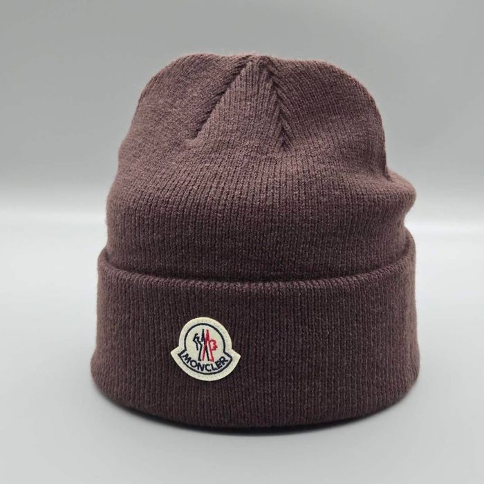 Шапка Moncler лапата