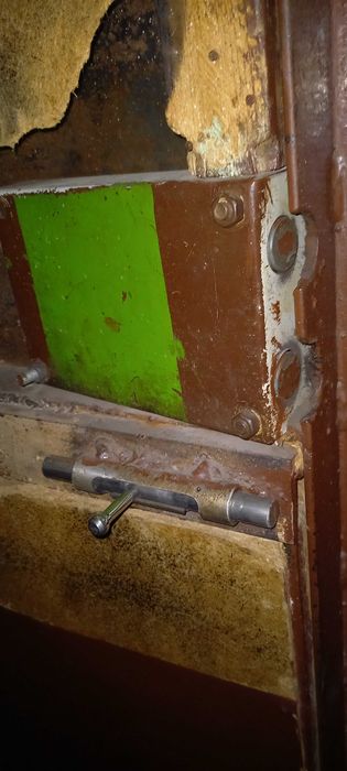 Двері металеві метрові,двери металические