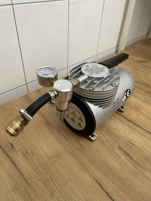 Pompa podciśnieniowa próżniowa 68L / min