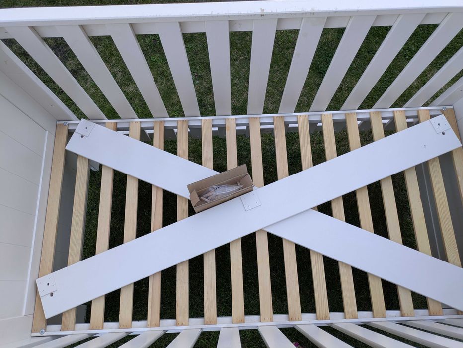 Łóżeczko niemowlęce/dziecięce  Pinio