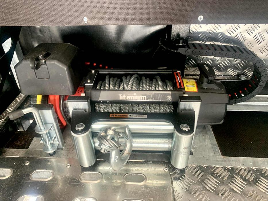 Wynajem Autolaweta Kryta Zabudowana