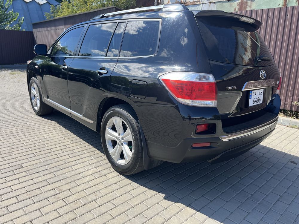 Toyota highlander