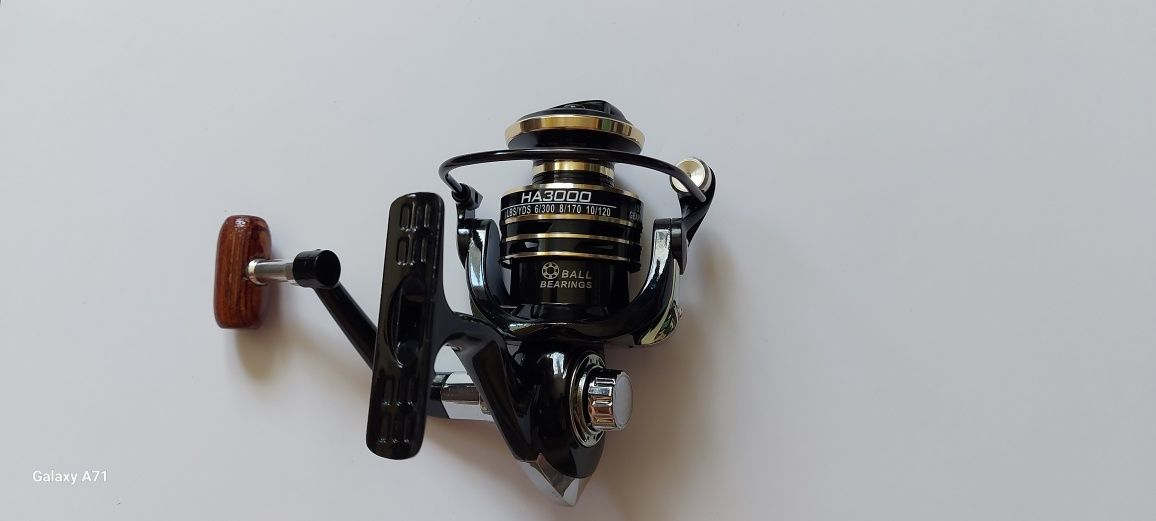 NOWY kołowrotek wędkarski Gear Ratio, model HA3000.