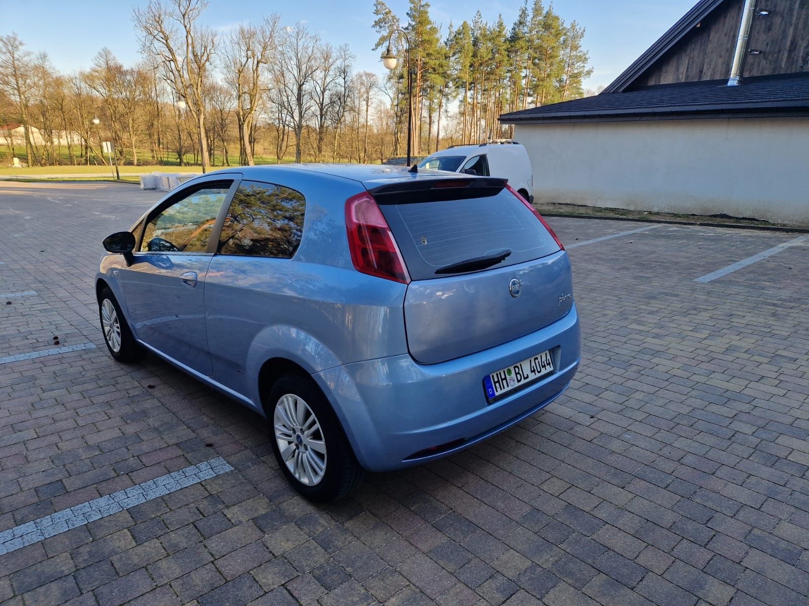 Fiat Grandr Punto 1.4B Stan bardzo dobry.