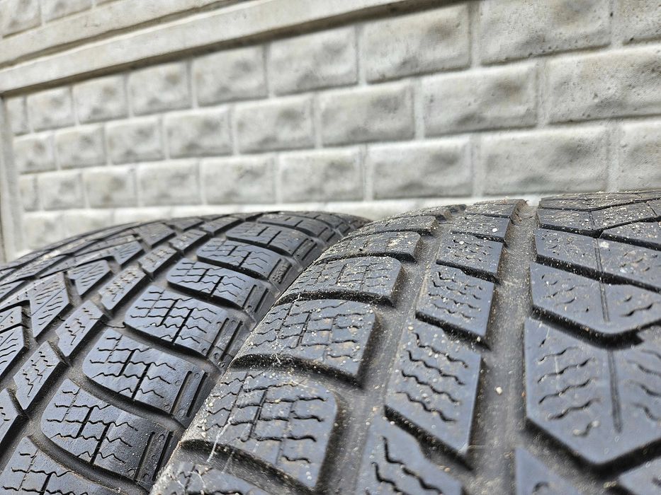Opony Pirelli Sottozero 3 Winter 285/35/R20