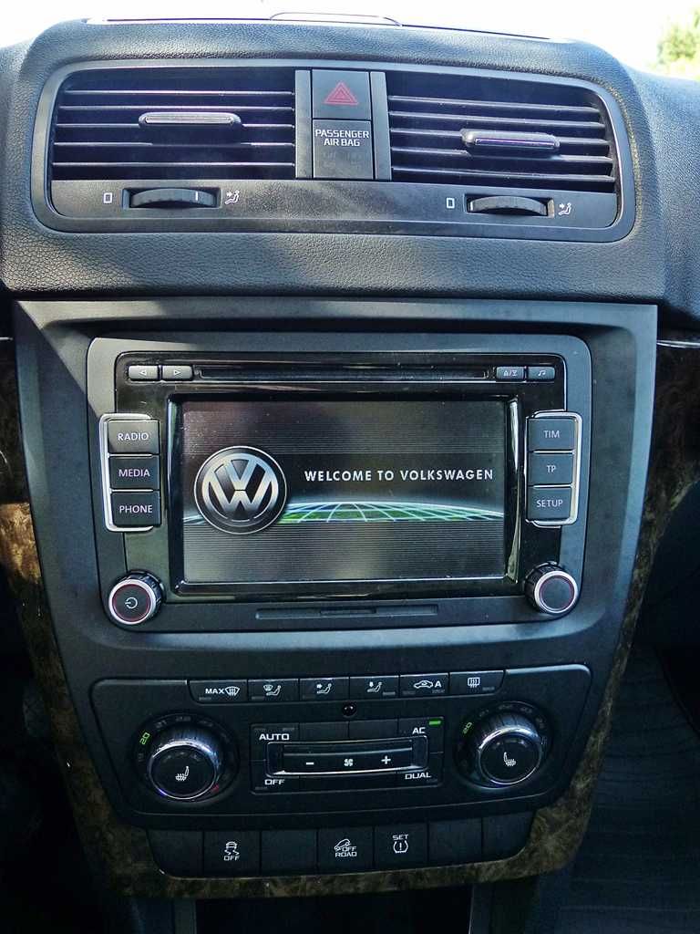 Skoda Yeti 2.0 TDI*4x4*EXPERIENCE*Climatronic*Alu*Xenon*Panorama*Elekt