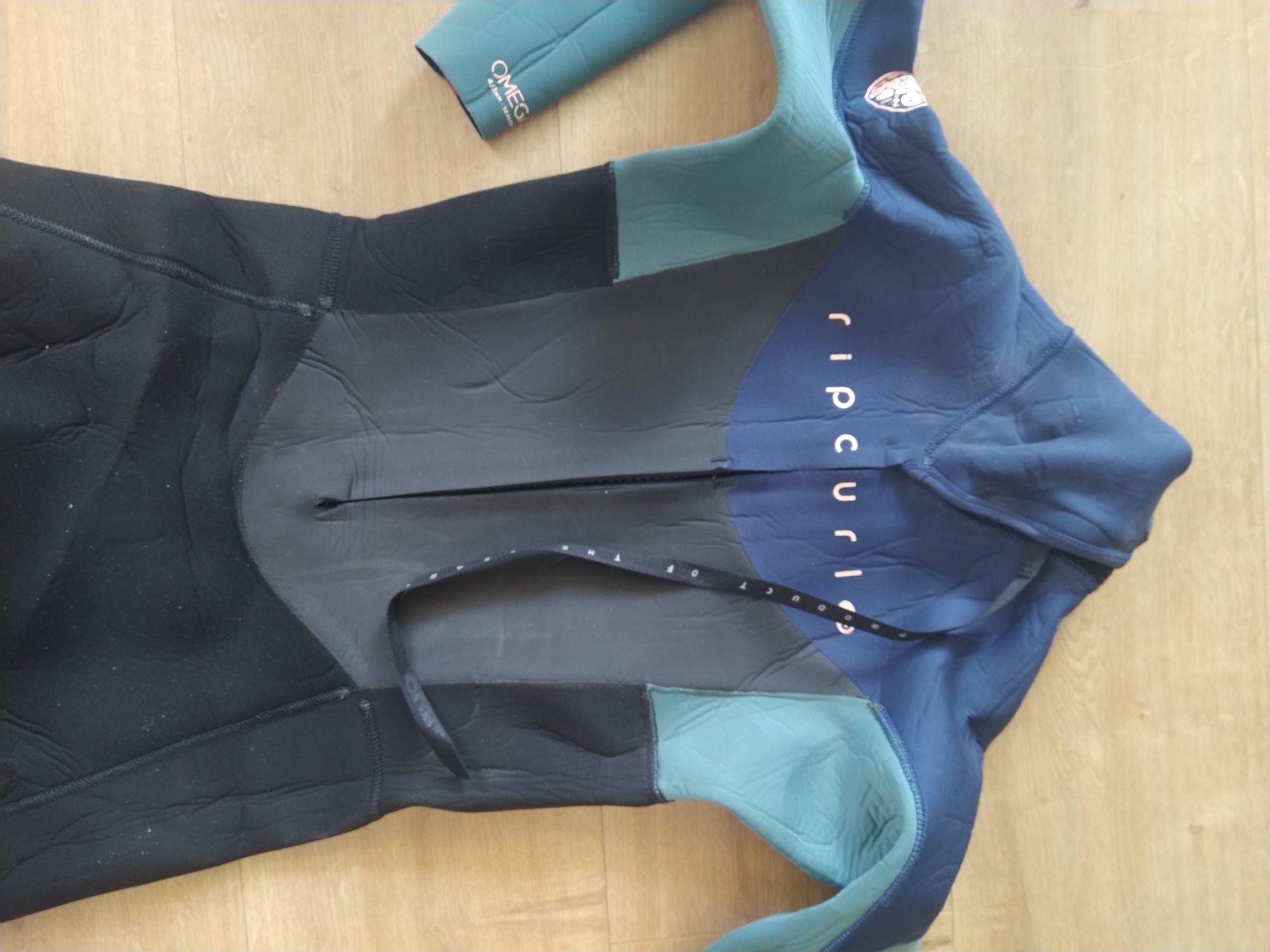 Fato de Surf Rip Curl 4\3 de senhora como novo