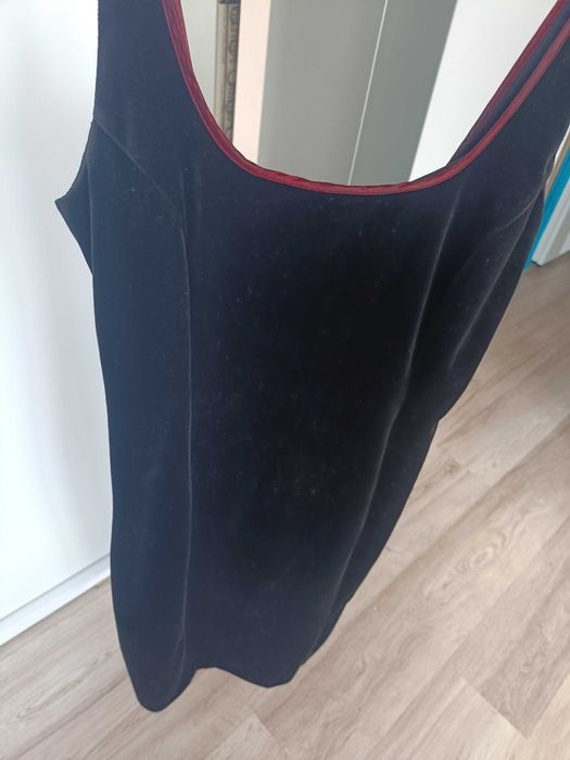 Sukienka czarna welurowa 42