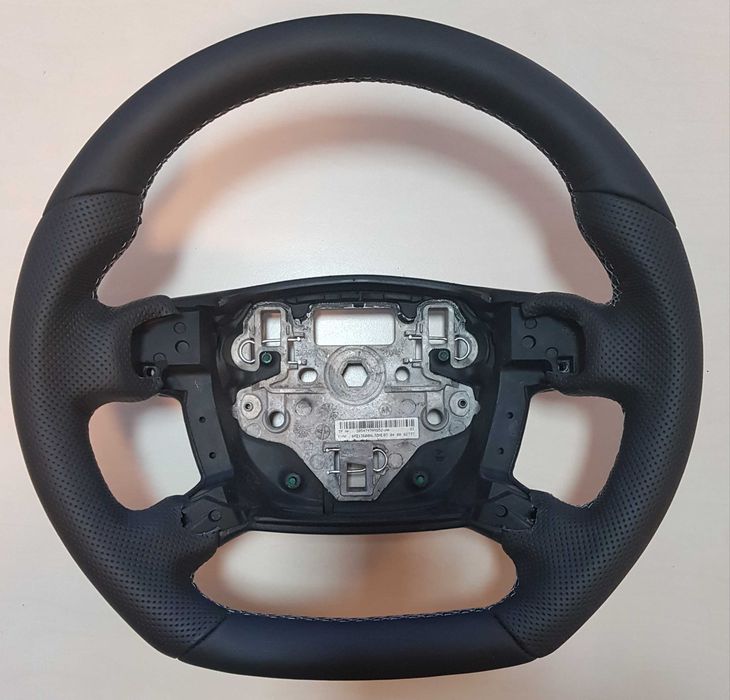 OBSZYWANIE KIEROWNIC SKÓRĄ Mobilny serwis Skórzana kierownica