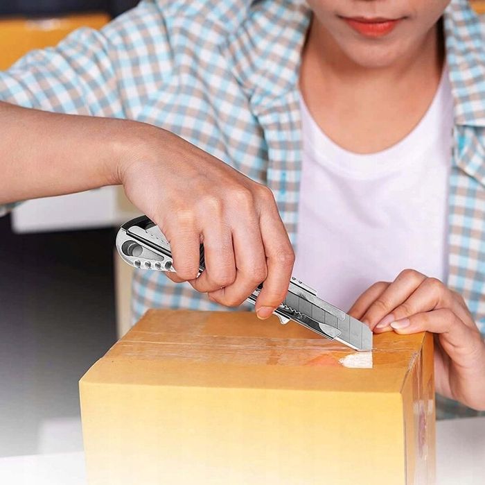 6x Nóż Metalowy Nożyk Tapeciak Wysuwany Z Ostrzami Ostrzem Łamanym Do