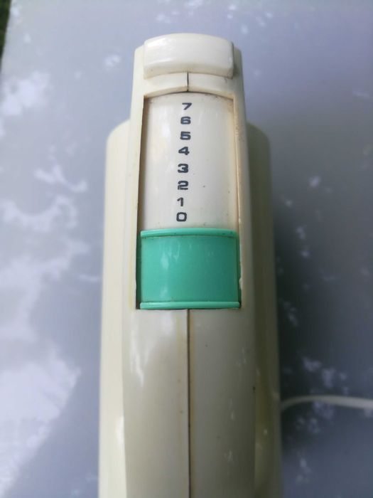 Кухонный миксер " SENATOR "HM-708, 200Вт, 7 режимов и корпус от "РОСЬ"